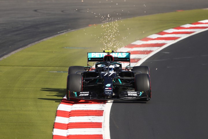 VC Eifelu: Bottas dominoval v kvalifikácii. Hülkenberg pri ďalšom návrate posledný